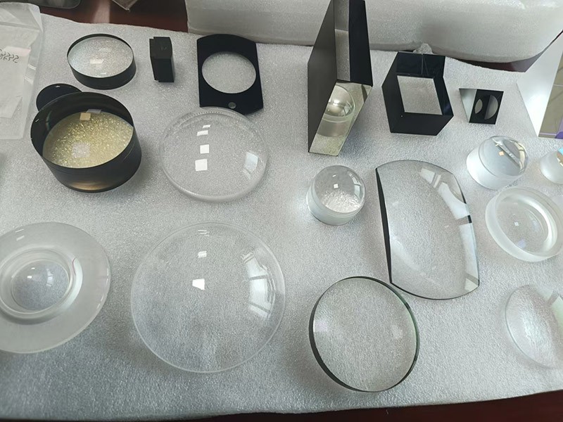 激埃特往期透镜展品