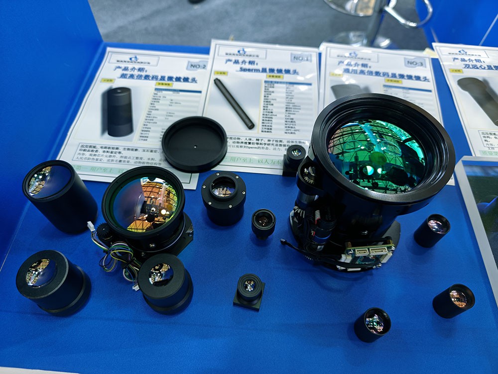 2025上海光博会透镜展品